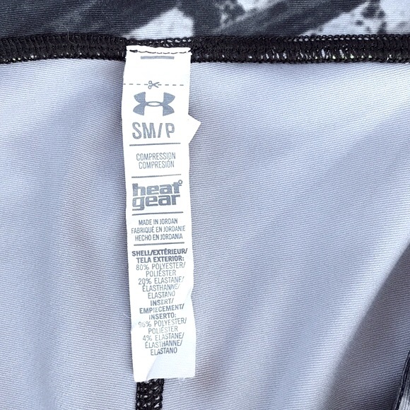 Under Armour Compression Heat Gear Athletic Capri Pants - Picture 6 of 8